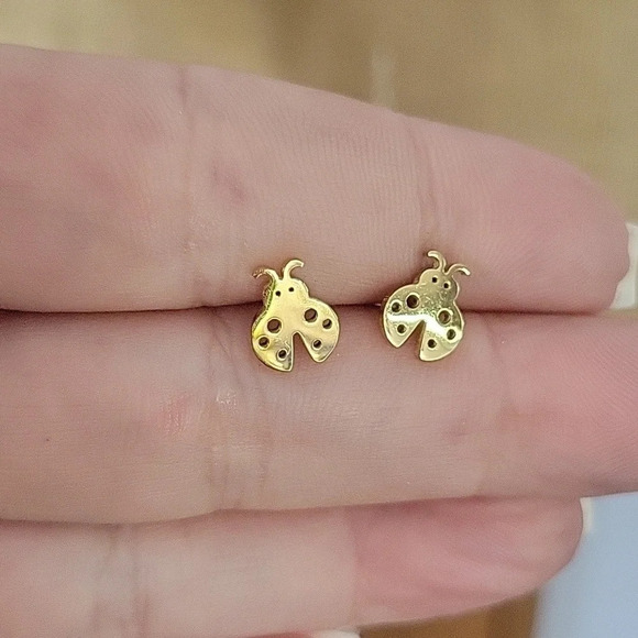 Ladybug Stud Earrings - Picture 5 of 8